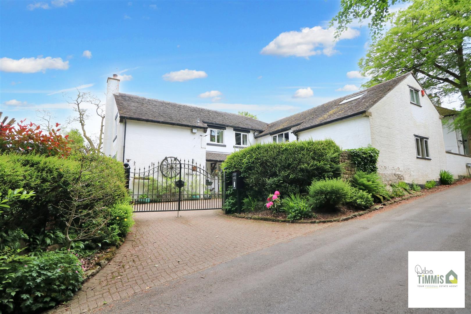 5 bed property in Brook Lane, Stoke on Trent
